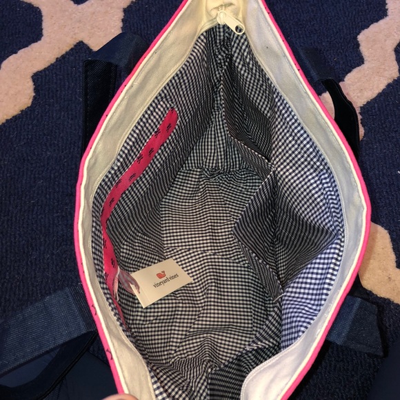 NWT Vineyard Vines Classic Tote - Picture 5 of 7